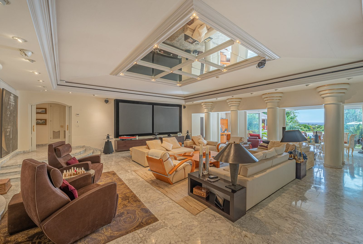 Se vende Villa - Chalet de 4 dormitorios en Costa Del Sol, Málaga, España