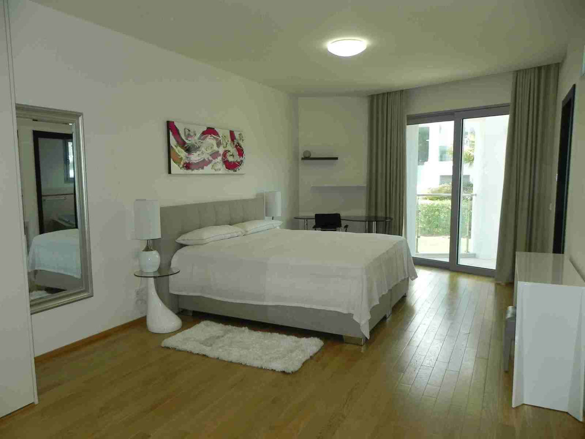 Se vende Pareada de 4 dormitorios en Costa Del Sol, Málaga, España