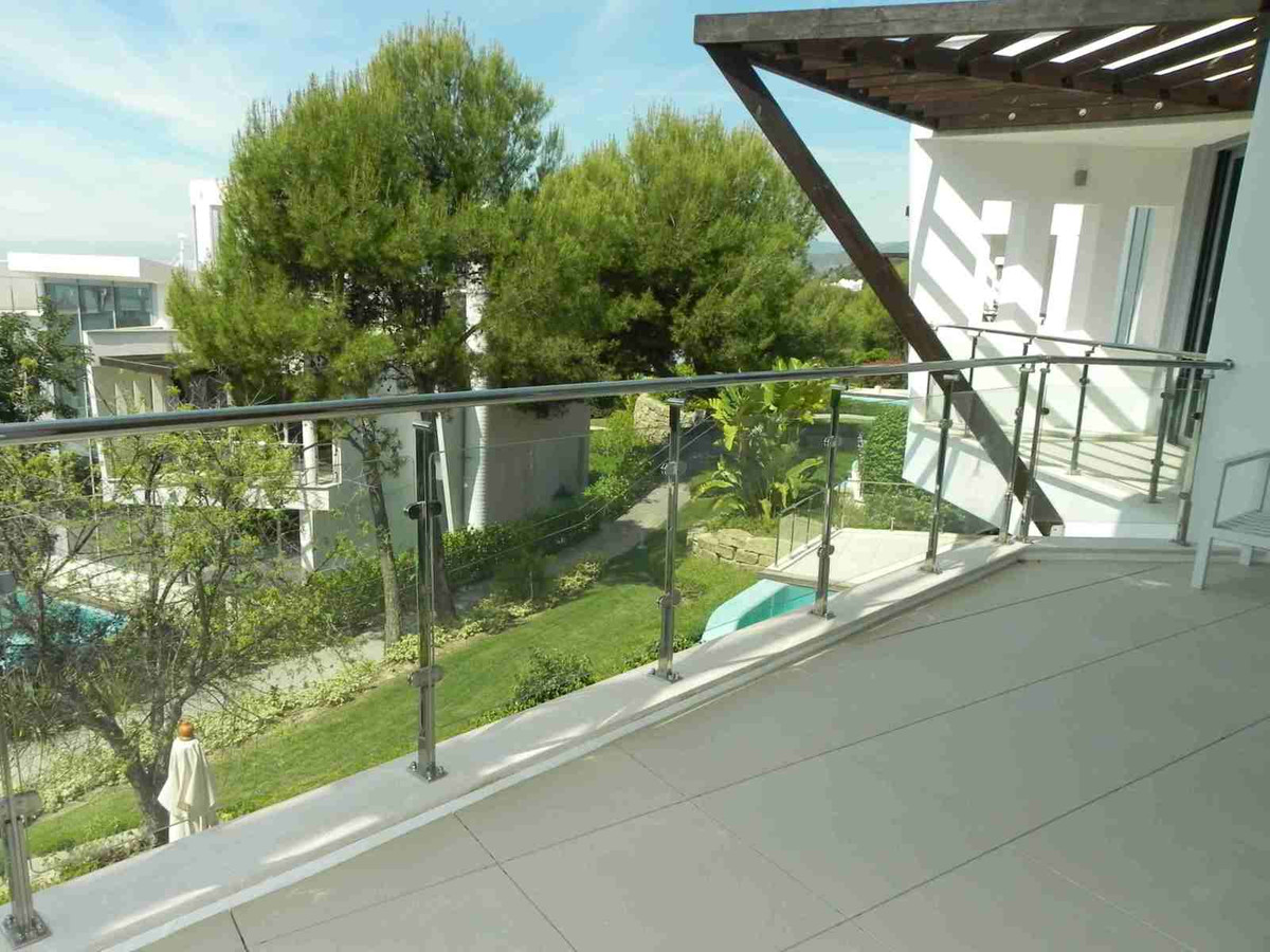 Se vende Pareada de 4 dormitorios en Costa Del Sol, Málaga, España