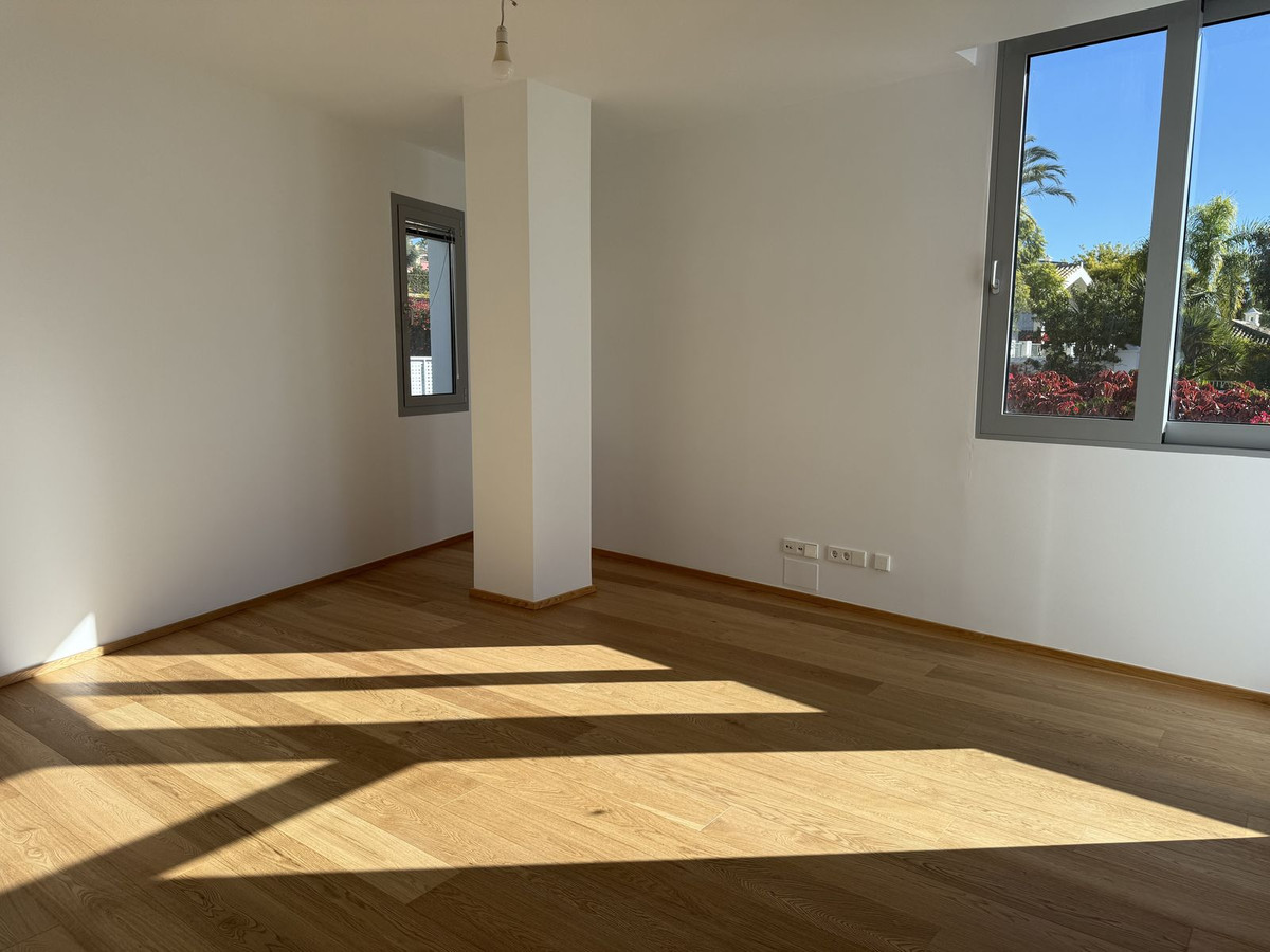 Se vende Pareada de 4 dormitorios en Costa Del Sol, Málaga, España