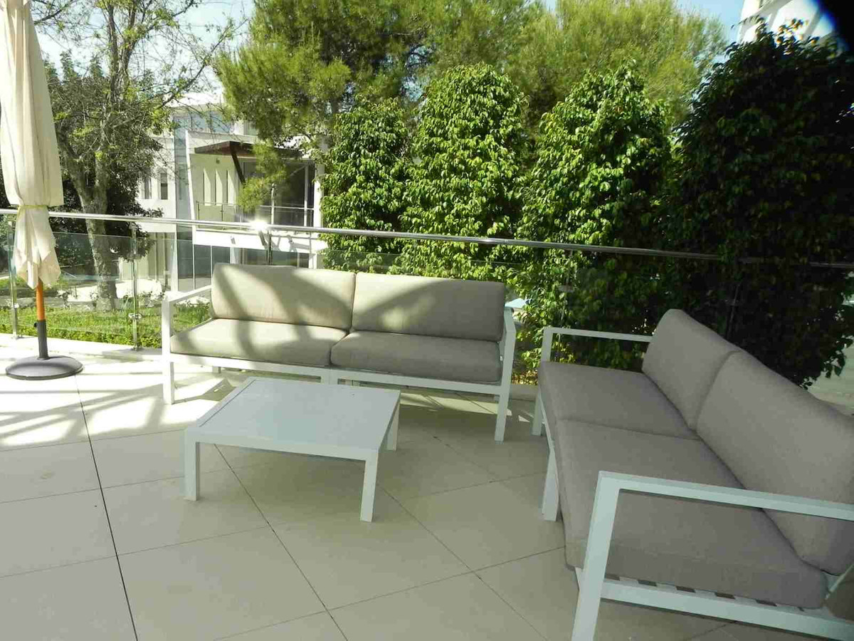Se vende Pareada de 4 dormitorios en Costa Del Sol, Málaga, España