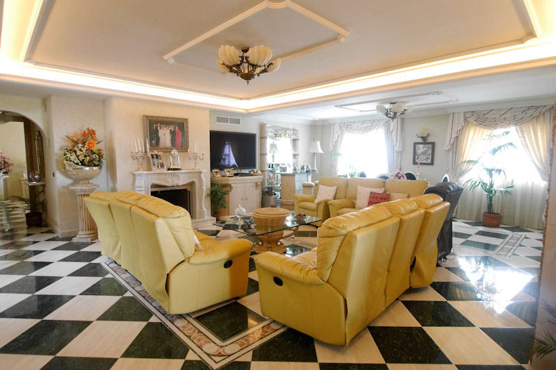 Se vende Finca - Cortijo de 5 dormitorios en Costa Del Sol, Málaga, España