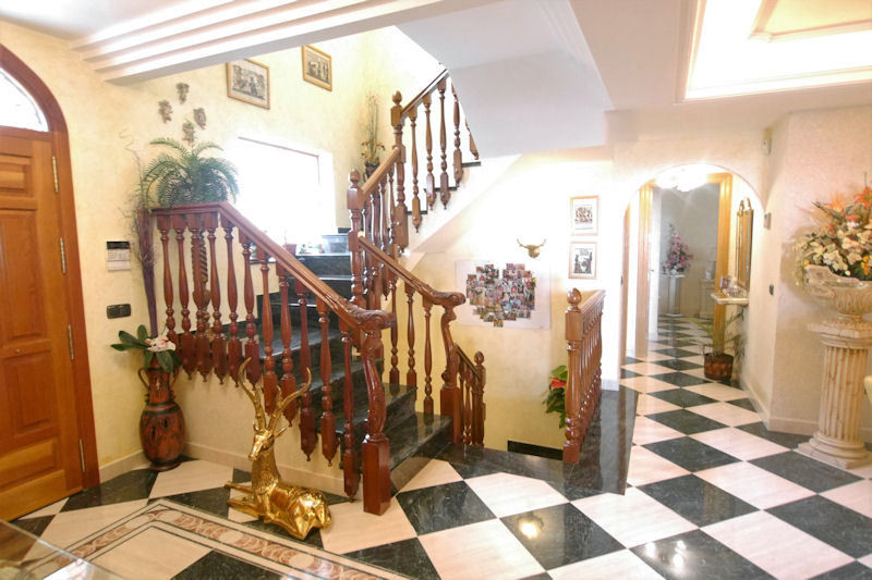 Se vende Finca - Cortijo de 5 dormitorios en Costa Del Sol, Málaga, España