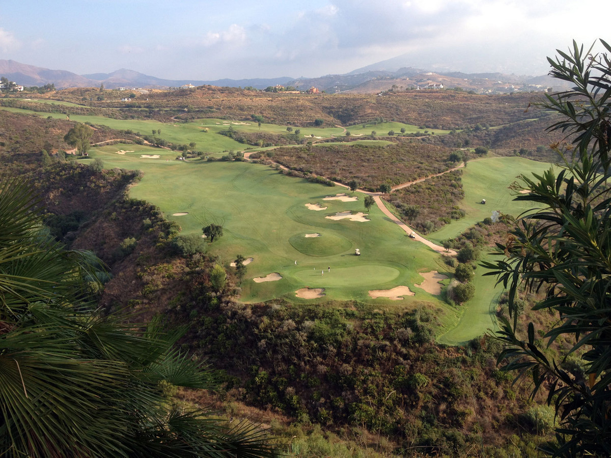 Se vende Finca - Cortijo de 5 dormitorios en Costa Del Sol, Málaga, España