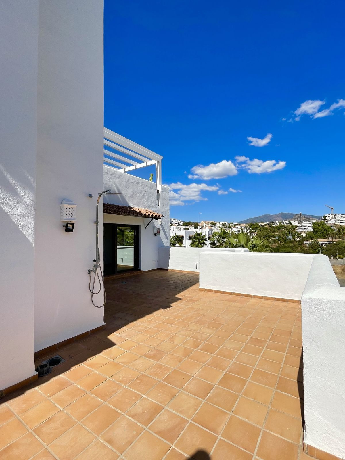 Se vende Apartamento Planta Media de 3 dormitorios en Costa Del Sol, Málaga, España