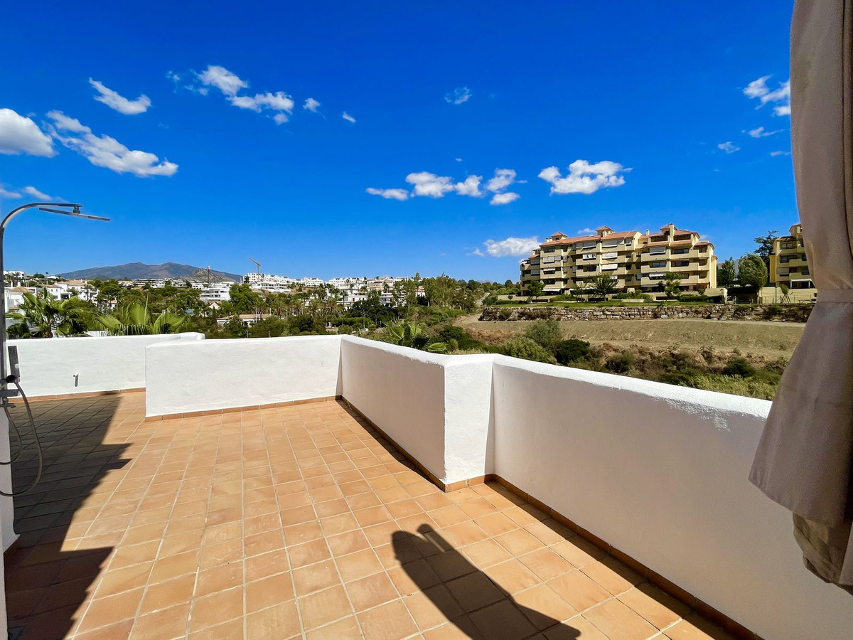 Se vende Apartamento Planta Media de 3 dormitorios en Costa Del Sol, Málaga, España