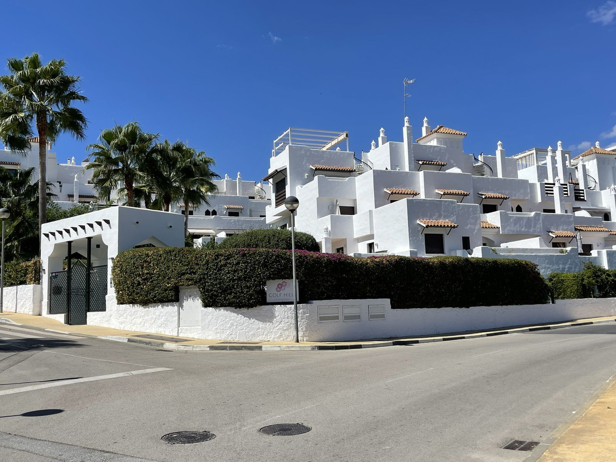 Se vende Apartamento Planta Media de 3 dormitorios en Costa Del Sol, Málaga, España