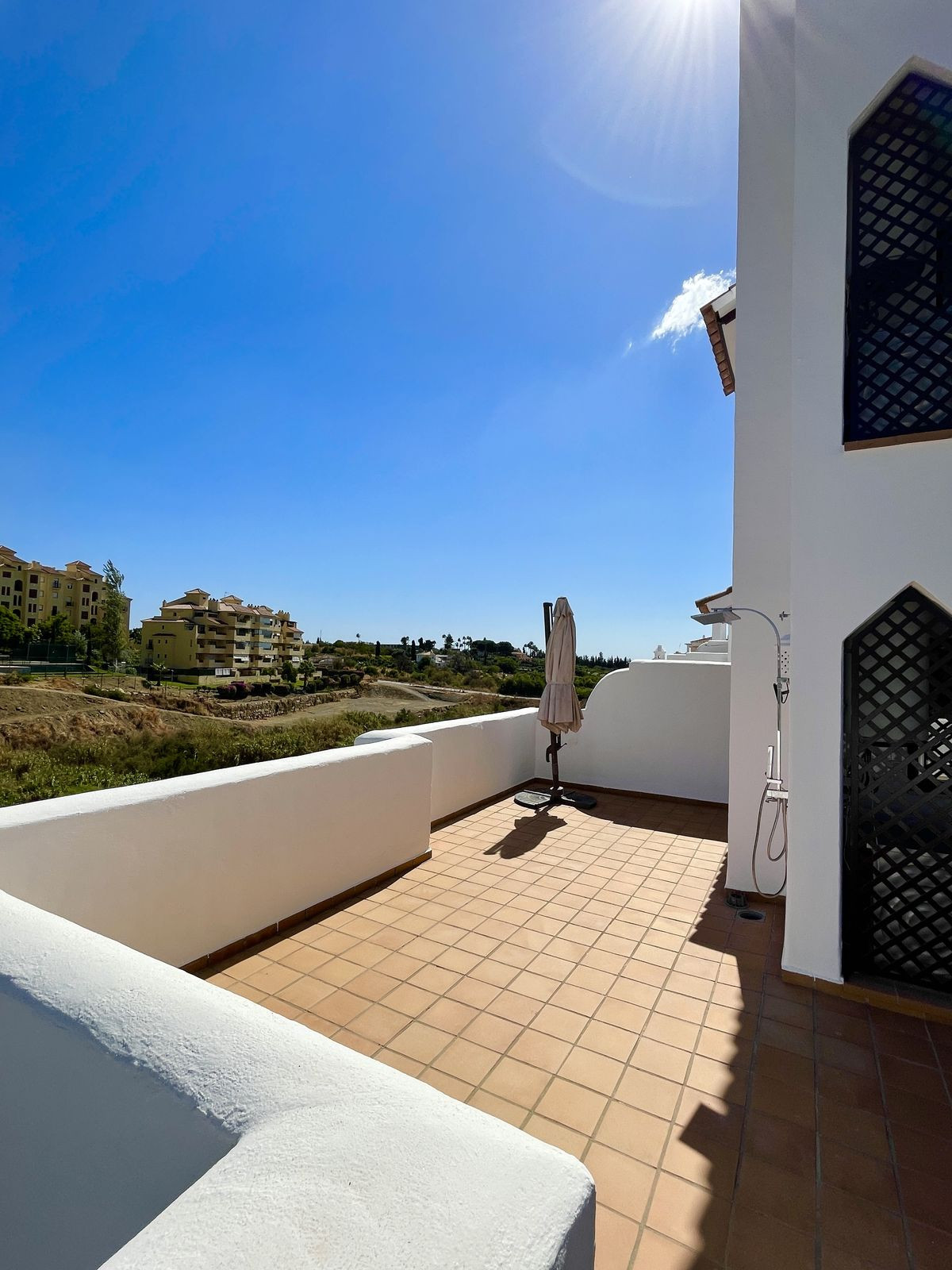 Se vende Apartamento Planta Media de 3 dormitorios en Costa Del Sol, Málaga, España
