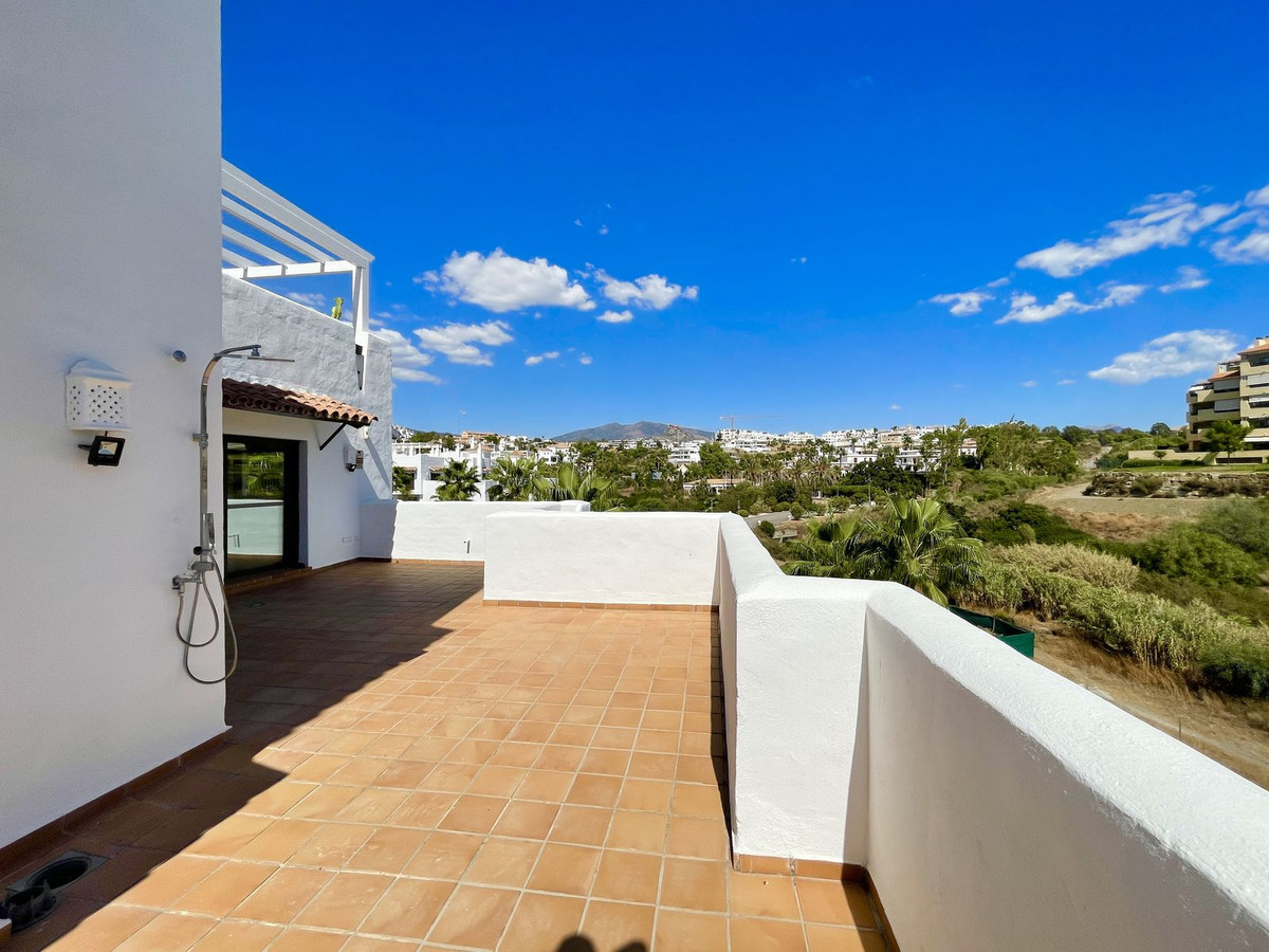 Se vende Apartamento Planta Media de 3 dormitorios en Costa Del Sol, Málaga, España