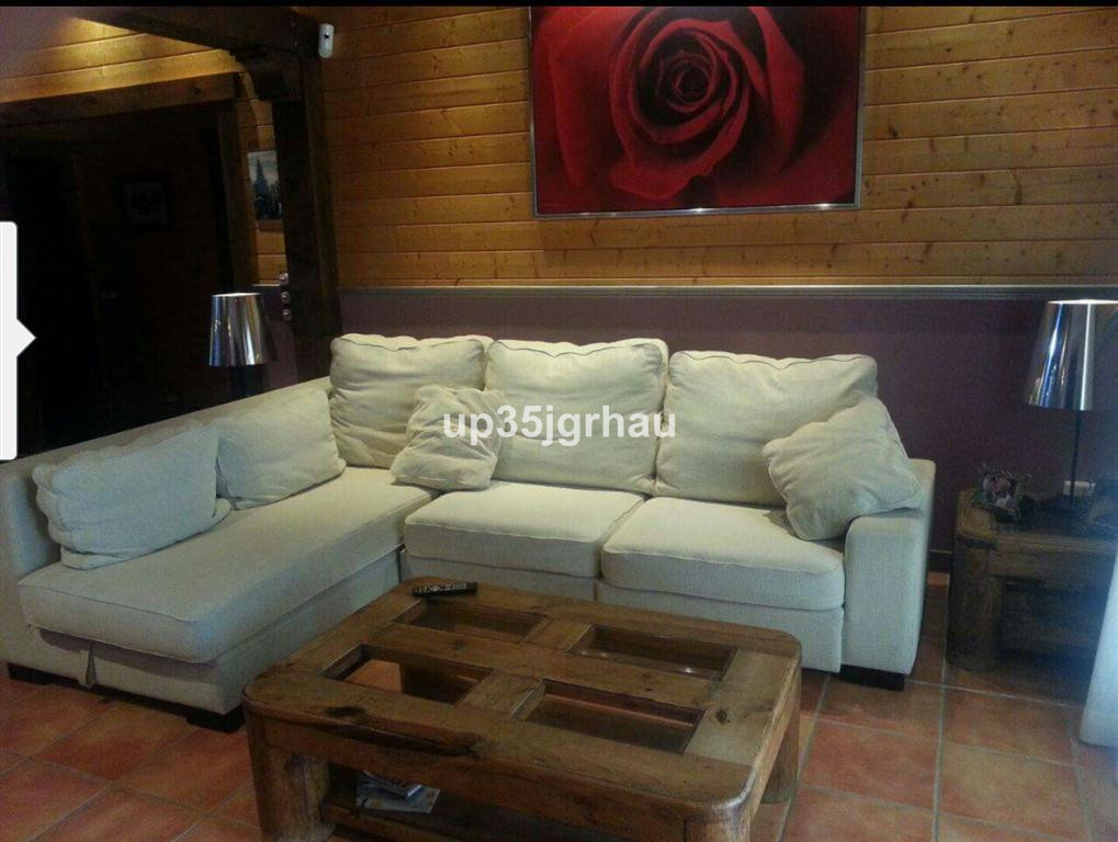 3 Bed Apartment for sale in Estepona Costa Del Sol, Málaga, Spain