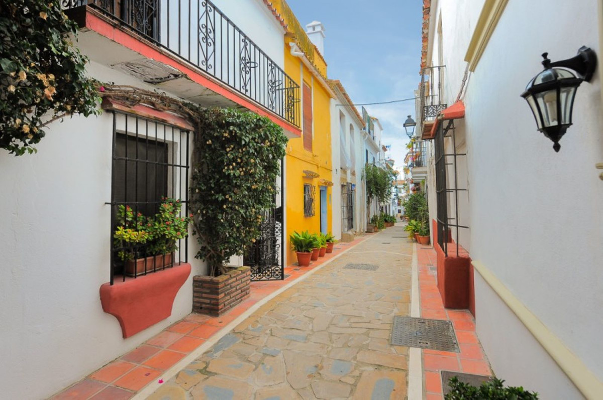 3 Bed Townhouse for sale in Marbella Costa Del Sol, Málaga, Spain
