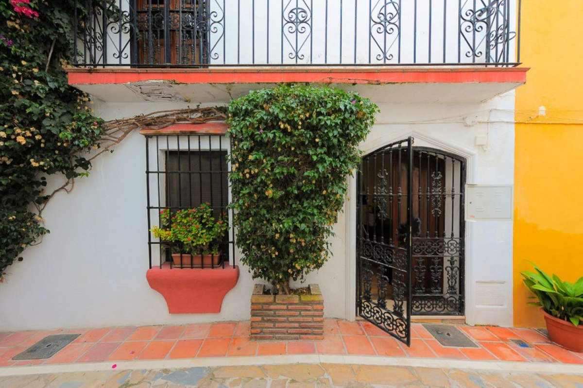 3 Bed Townhouse for sale in Marbella Costa Del Sol, Málaga, Spain
