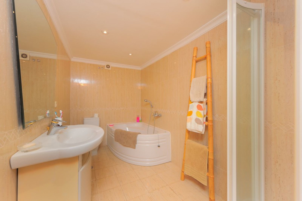 3 Bed Townhouse for sale in Marbella Costa Del Sol, Málaga, Spain
