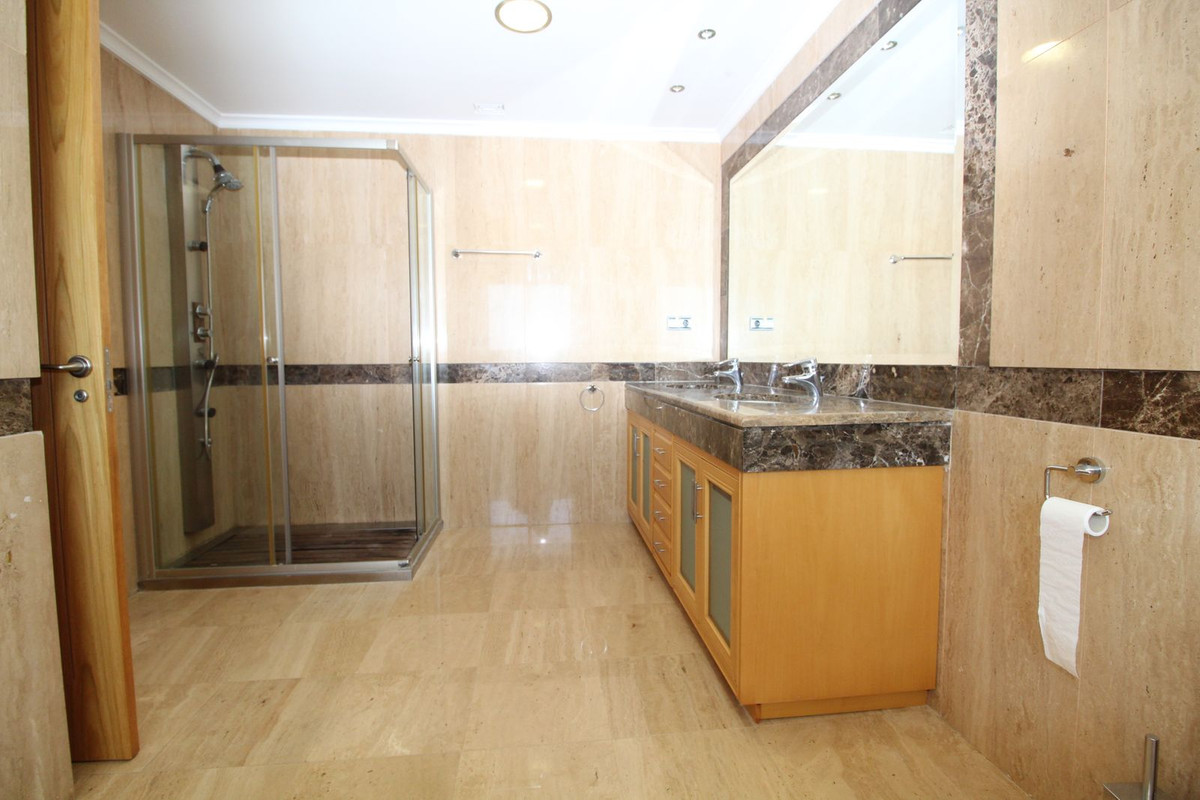 Se vende Ático de 4 dormitorios en Costa Del Sol, Málaga, España
