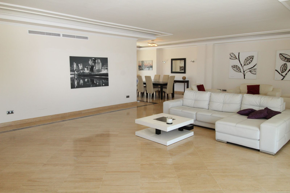 Se vende Ático de 4 dormitorios en Costa Del Sol, Málaga, España