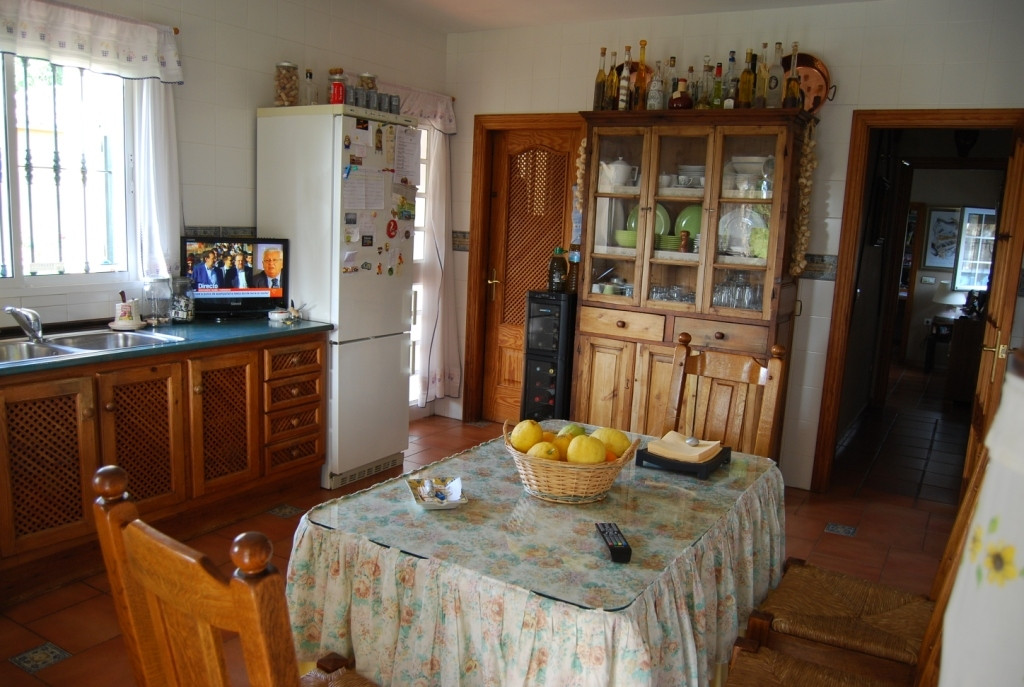 Se vende Villa - Chalet de 4 dormitorios en Costa Del Sol, Málaga, España