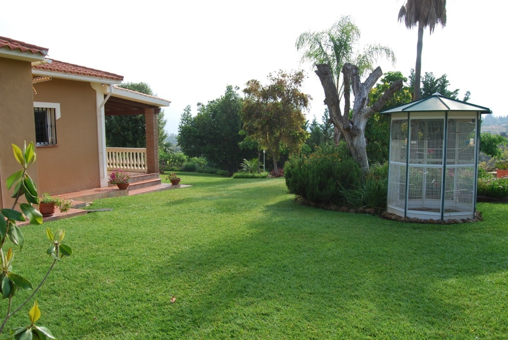 Se vende Villa - Chalet de 4 dormitorios en Costa Del Sol, Málaga, España