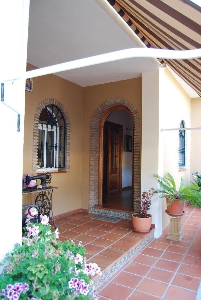 Se vende Villa - Chalet de 4 dormitorios en Costa Del Sol, Málaga, España