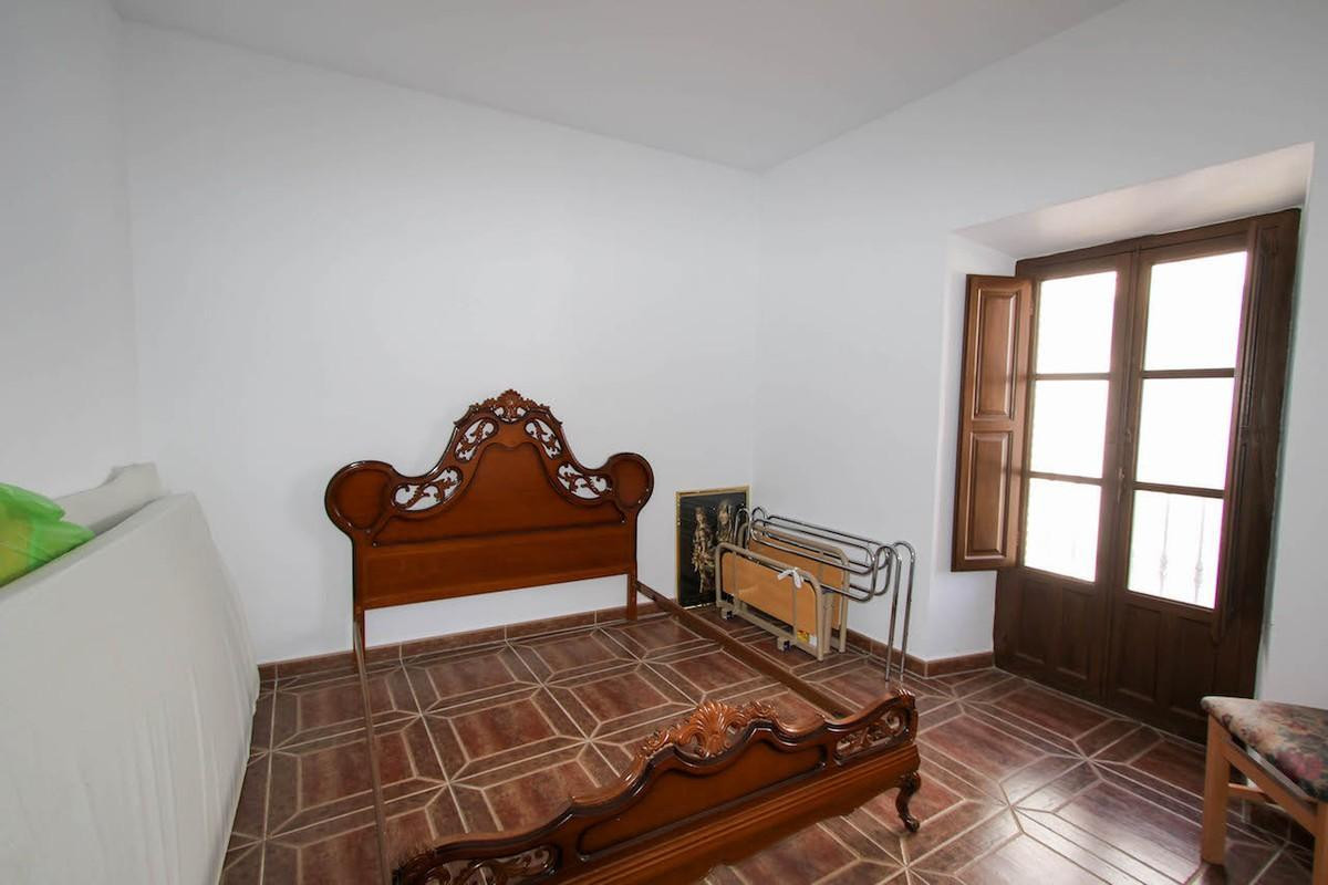 7 Bed Townhouse for sale in Guaro Costa Del Sol, Málaga, Spain
