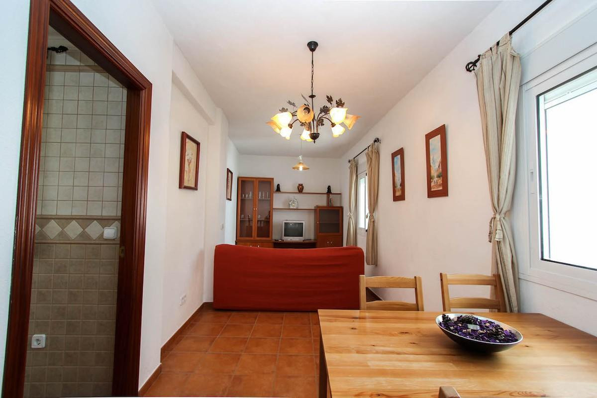 7 Bed Townhouse for sale in Guaro Costa Del Sol, Málaga, Spain
