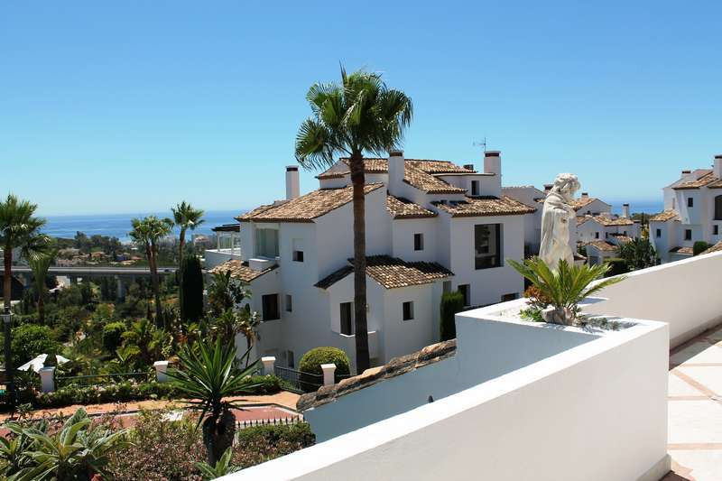 2 Bed Apartment for sale in Sierra Blanca Costa Del Sol, Málaga, Spain