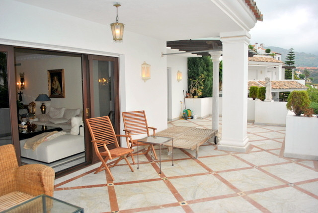 2 Bed Apartment for sale in Sierra Blanca Costa Del Sol, Málaga, Spain