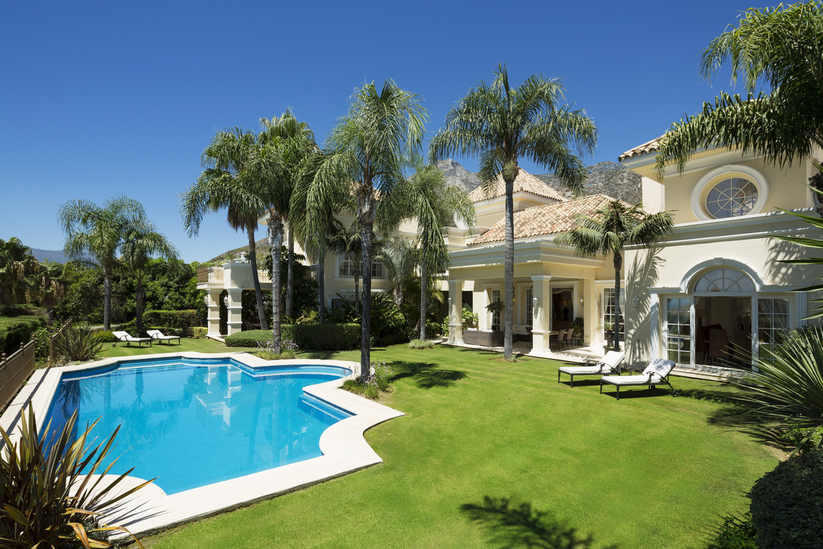 Se vende Villa - Chalet de 7 dormitorios en Costa Del Sol, Málaga, España