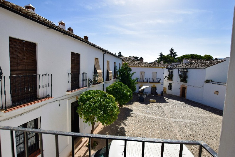 5 Bed Townhouse for sale in Ronda Costa Del Sol, Málaga, Spain