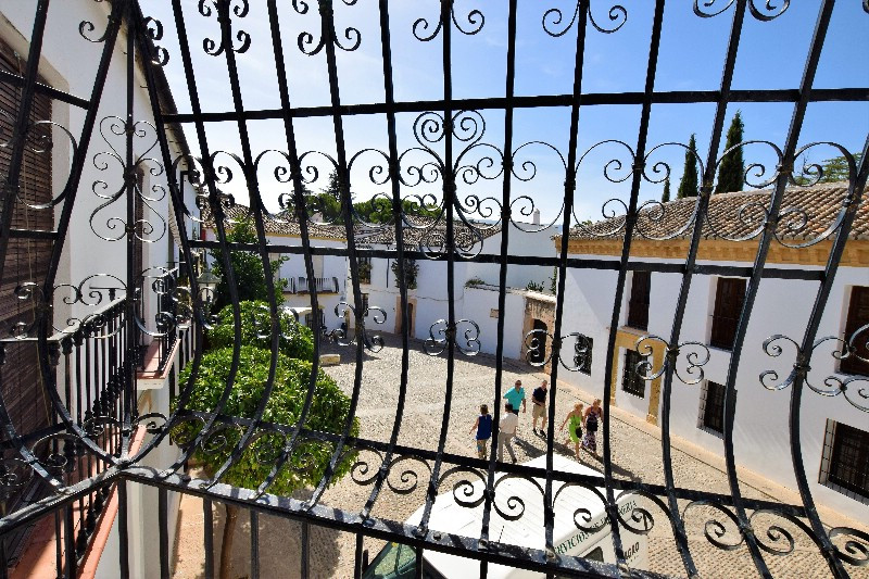 5 Bed Townhouse for sale in Ronda Costa Del Sol, Málaga, Spain