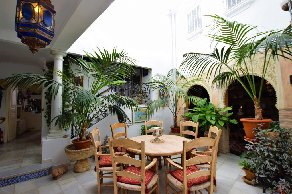 5 Bed Townhouse for sale in Ronda Costa Del Sol, Málaga, Spain