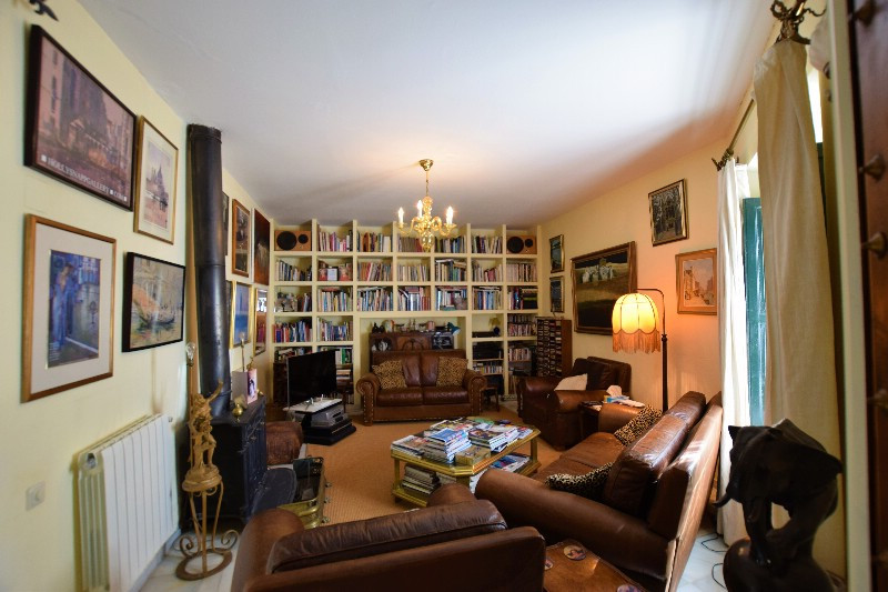 5 Bed Townhouse for sale in Ronda Costa Del Sol, Málaga, Spain