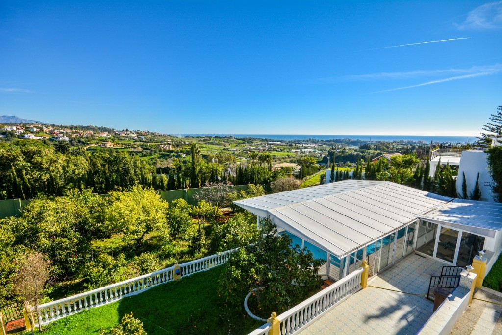 8 Bed Townhouse for sale in Estepona Costa Del Sol, Málaga, Spain