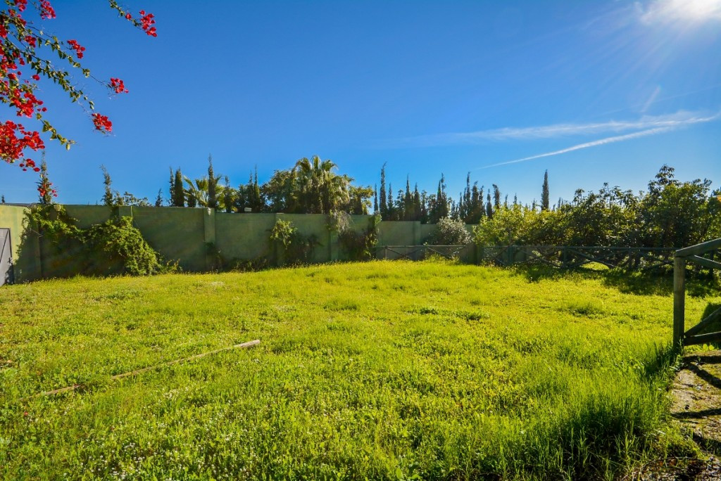 8 Bed Townhouse for sale in Estepona Costa Del Sol, Málaga, Spain