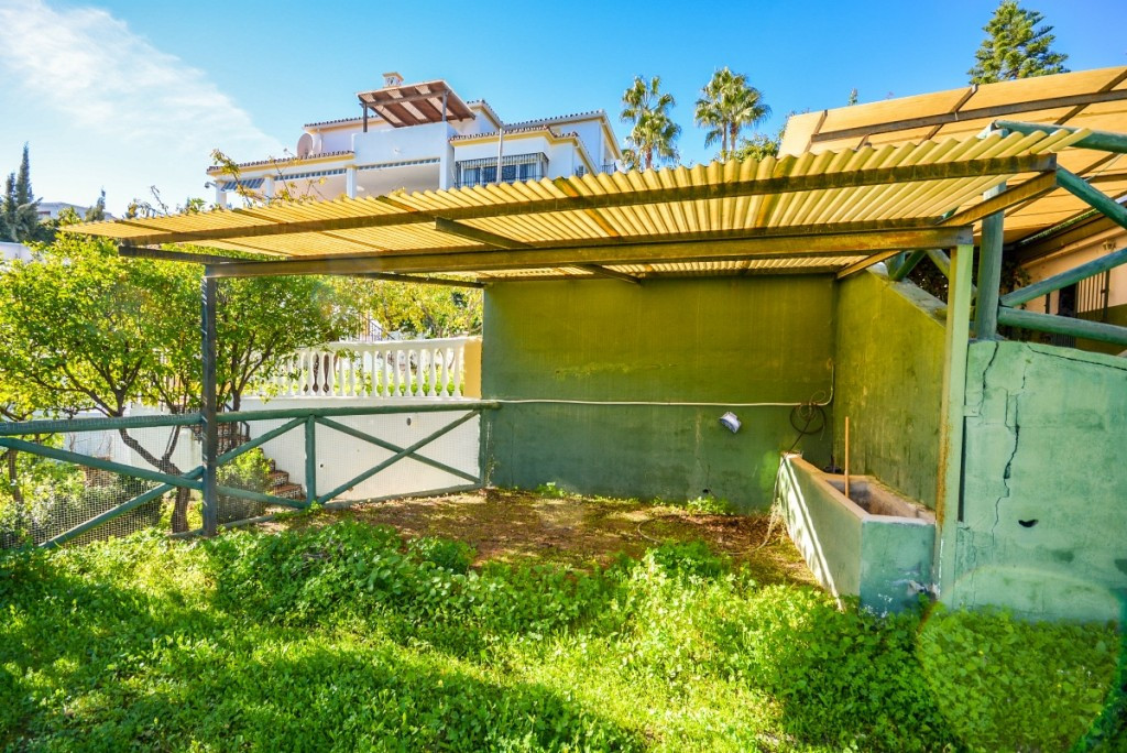 8 Bed Townhouse for sale in Estepona Costa Del Sol, Málaga, Spain