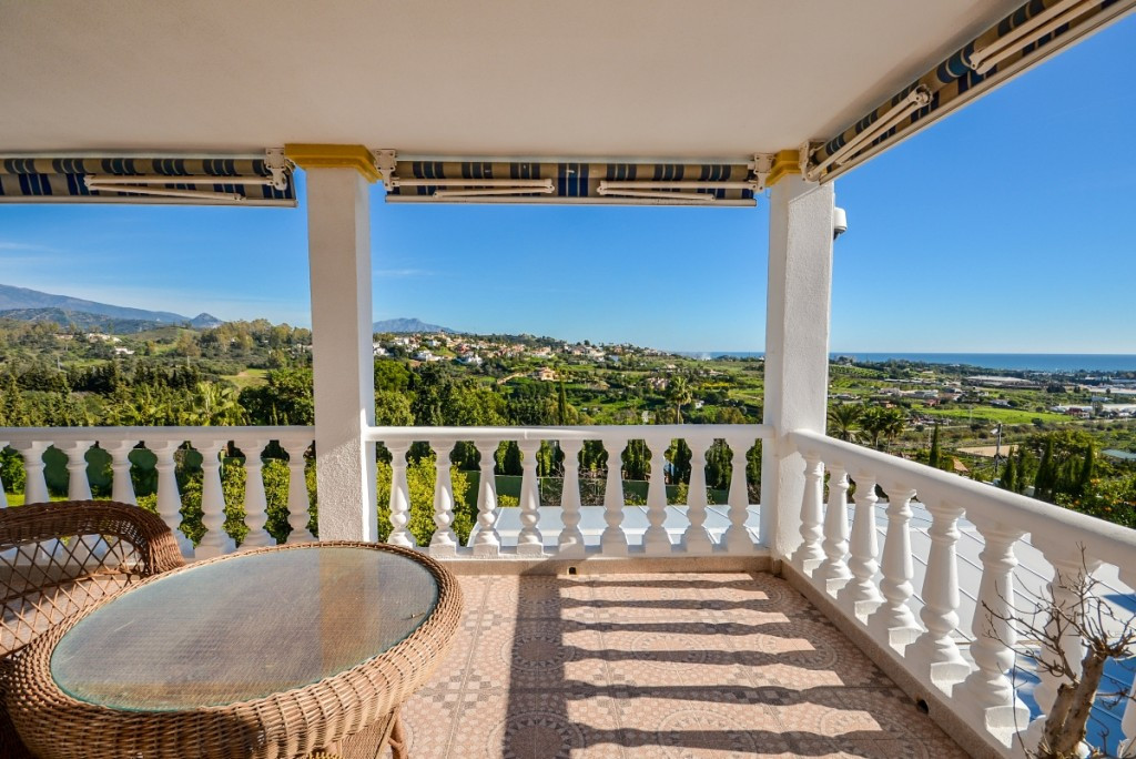 8 Bed Townhouse for sale in Estepona Costa Del Sol, Málaga, Spain