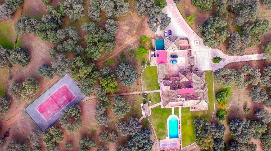 Se vende Finca - Cortijo de 7 dormitorios en Costa Del Sol, Málaga, España