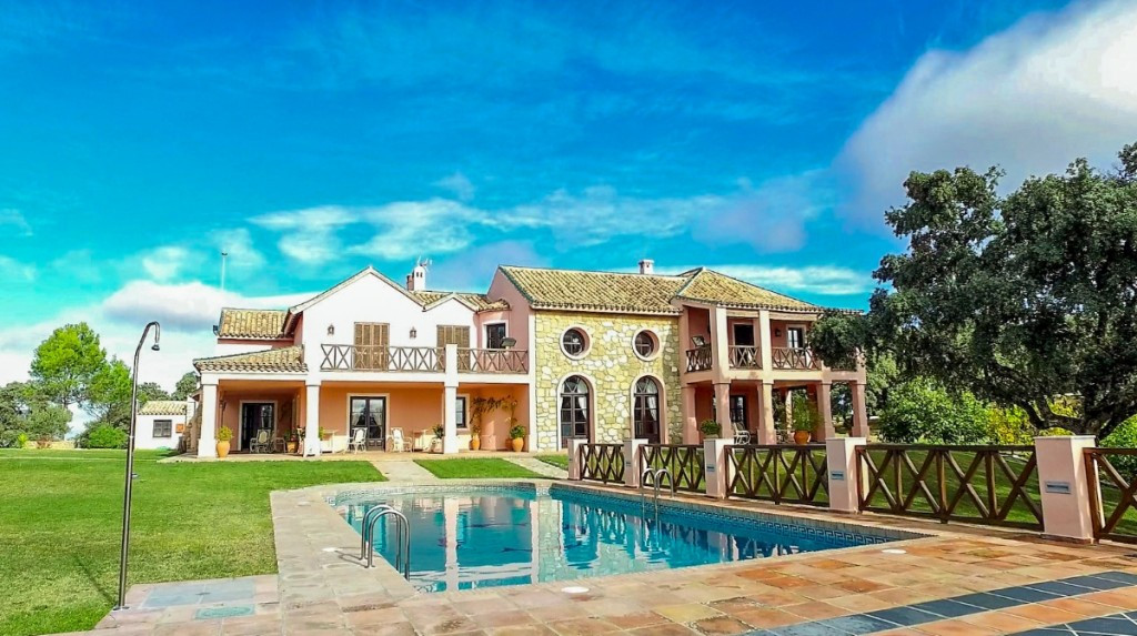 Se vende Finca - Cortijo de 7 dormitorios en Costa Del Sol, Málaga, España
