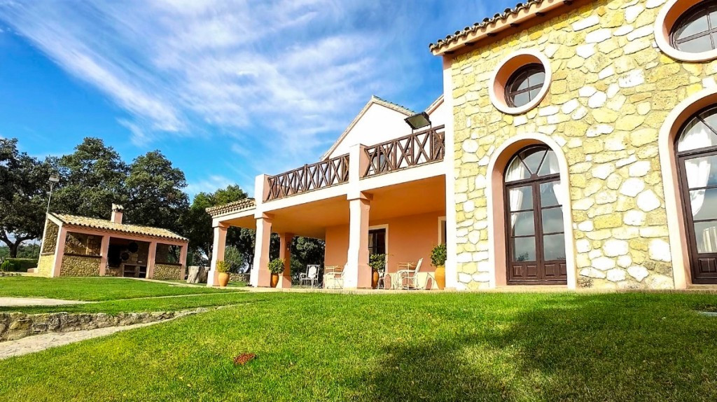 Se vende Finca - Cortijo de 7 dormitorios en Costa Del Sol, Málaga, España