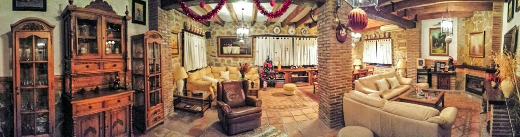 6 Bed Townhouse for sale in Casarabonela Costa Del Sol, Málaga, Spain
