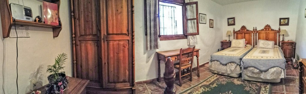 6 Bed Townhouse for sale in Casarabonela Costa Del Sol, Málaga, Spain