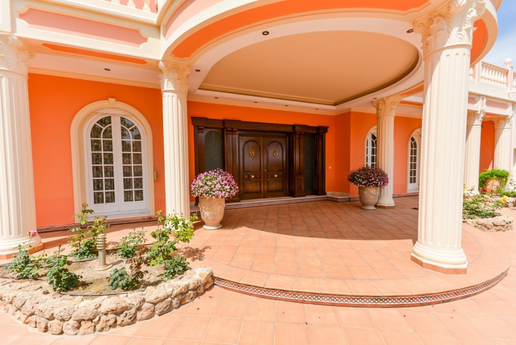 Se vende Villa - Chalet de 7 dormitorios en Costa Del Sol, Málaga, España