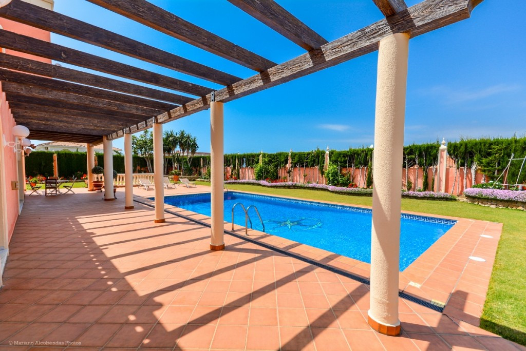 Se vende Villa - Chalet de 7 dormitorios en Costa Del Sol, Málaga, España