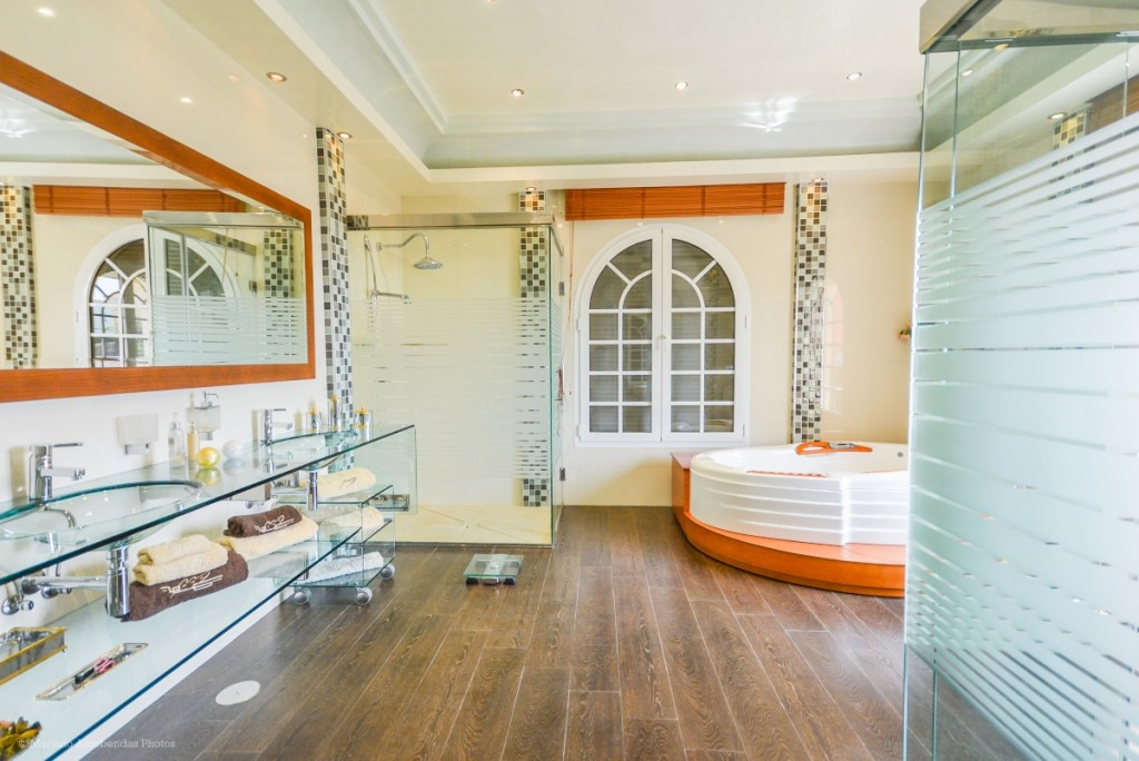 Se vende Villa - Chalet de 7 dormitorios en Costa Del Sol, Málaga, España