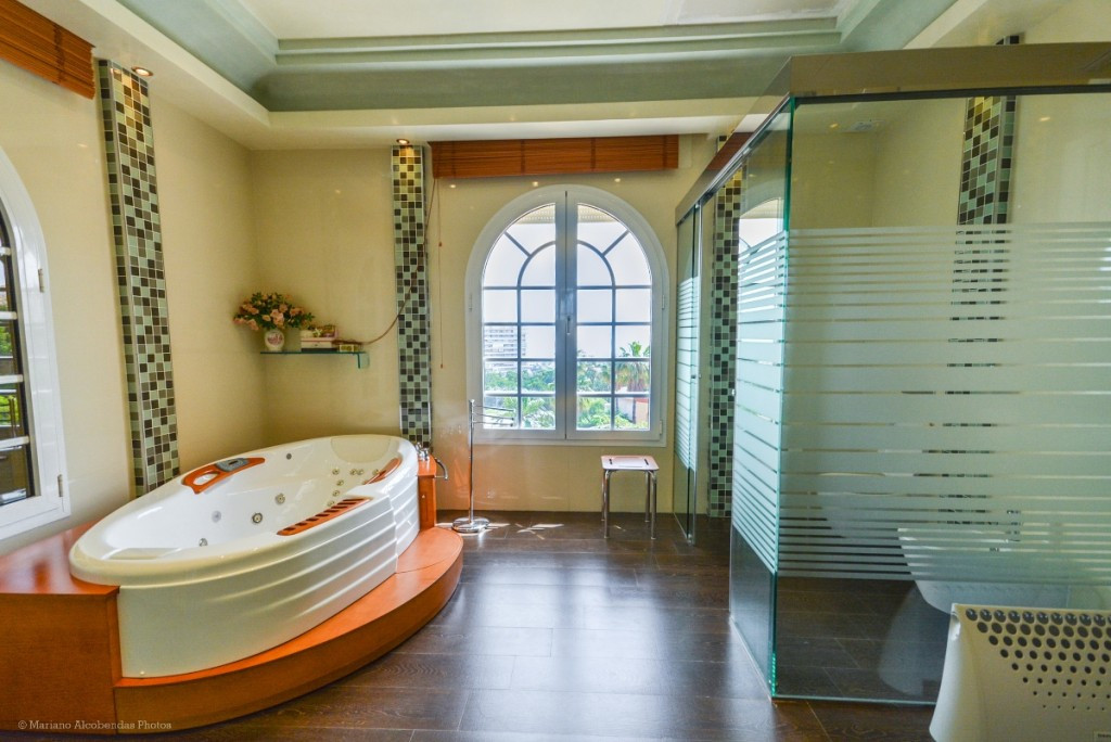 Se vende Villa - Chalet de 7 dormitorios en Costa Del Sol, Málaga, España