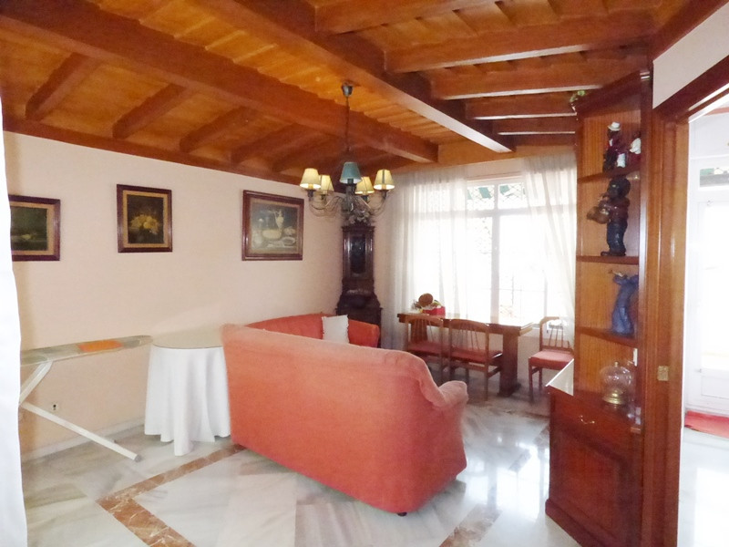 6 Bed Townhouse for sale in Marbella Costa Del Sol, Málaga, Spain