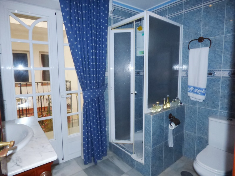 6 Bed Townhouse for sale in Marbella Costa Del Sol, Málaga, Spain
