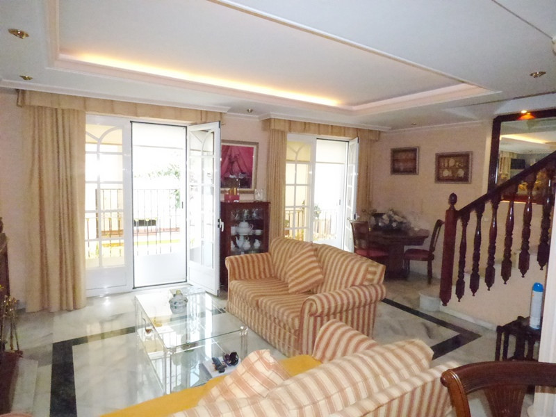 6 Bed Townhouse for sale in Marbella Costa Del Sol, Málaga, Spain
