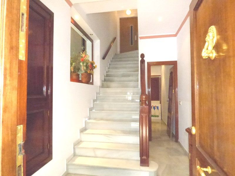 6 Bed Townhouse for sale in Marbella Costa Del Sol, Málaga, Spain
