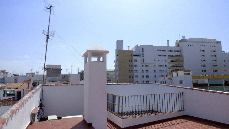 6 Bed Townhouse for sale in Marbella Costa Del Sol, Málaga, Spain