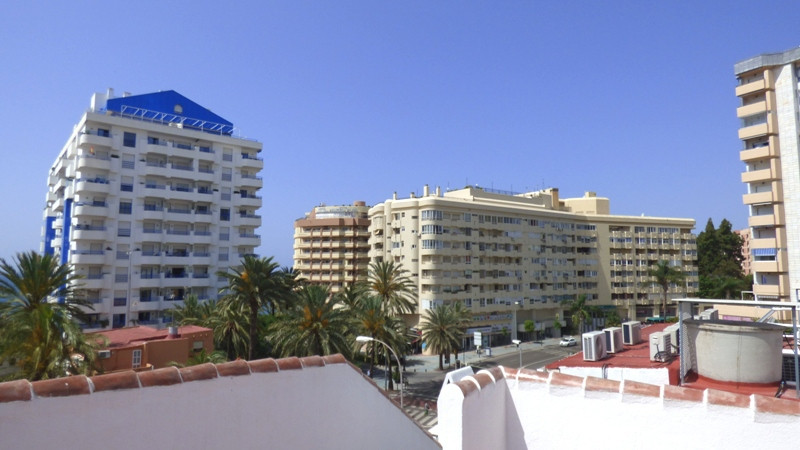 6 Bed Townhouse for sale in Marbella Costa Del Sol, Málaga, Spain